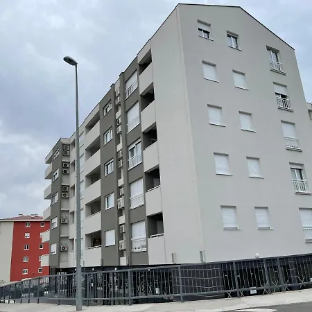 Hills Apartment Podgorica